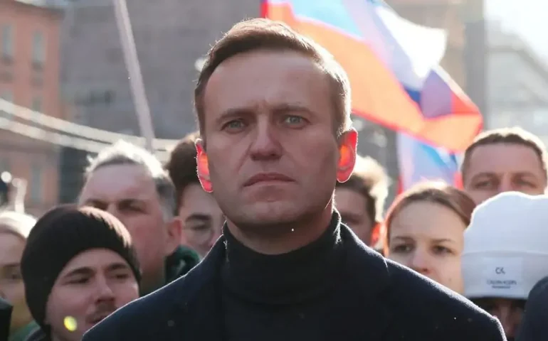 Médicos tentaram reanimar Alexei Navalni por mais de 30 minutos