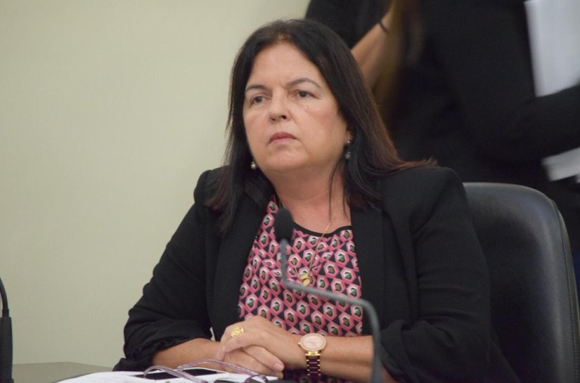 Fátima Canuto alerta para lei que determina a validade das receitas médicas em todo o País