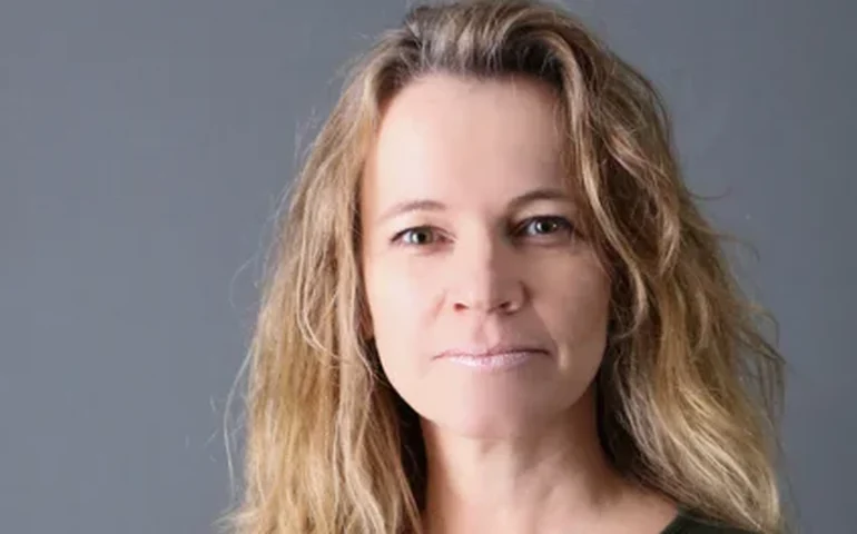 Quando a motivação tem rosto: o que uma professora de Luanda nos ensina sobre educação