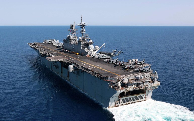 Secretário da Marinha dos EUA renuncia em meio a tensões com Irã