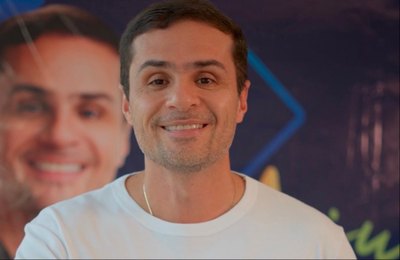Campanha de Alexandre Ayres ganha as ruas de Maceió com adesivaço neste sábado, 22