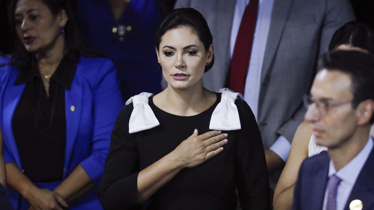 Mauro Cid sugere pagamentos a Michelle Bolsonaro em áudio obtido pela PF