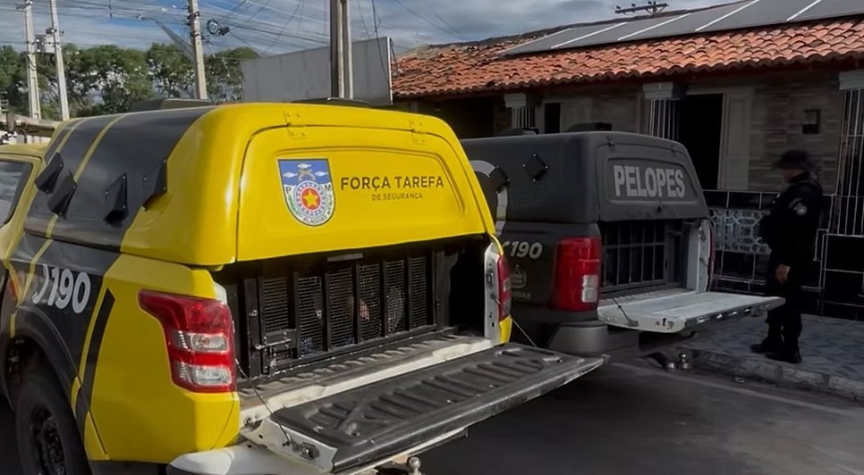 Dois suspeitos foram presos num intervalo de apenas 30 minutos. Foto: Reprodução/Internet.