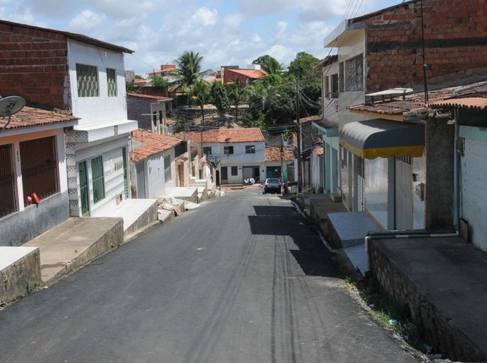 Nesta terça: Rui vistoria obras na comunidade Piabas