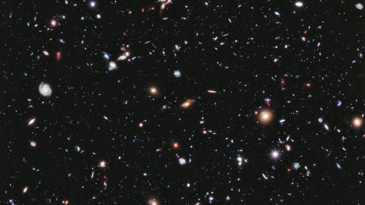 Telescópio James Webb detecta um sinal cósmico de origem desconhecida
