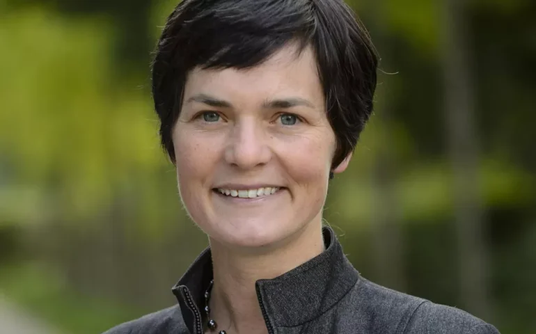 ‘Estamos jogando dinheiro fora’, diz líder de ONG que estimula a economia circular no mundo contra o lixo