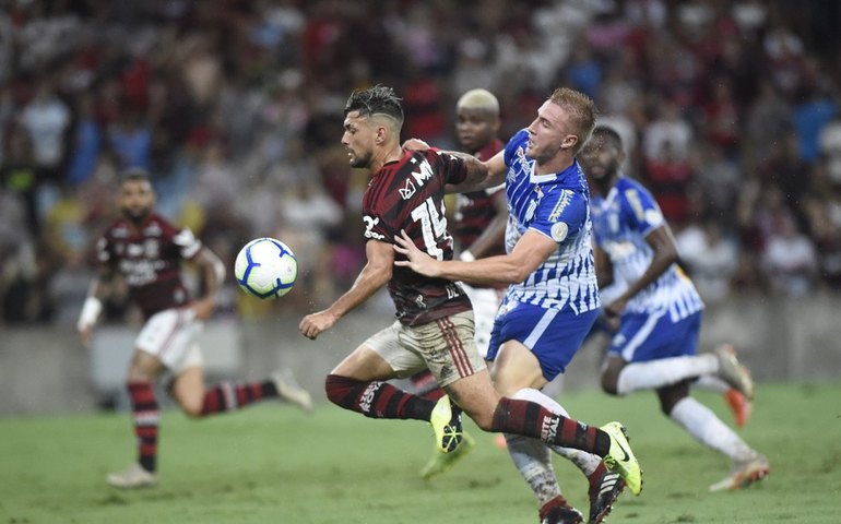 Flamengo atropela o Avaí e goleia por 6 a 1 na despedida do Maracanã em 2019
