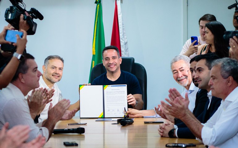 Governador e ministro autorizam duplicação da BR-424 e dão início ao Arco Metropolitano