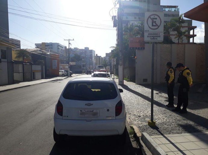 Fiscalização da SMTT combate infrações na parte baixa da cidade