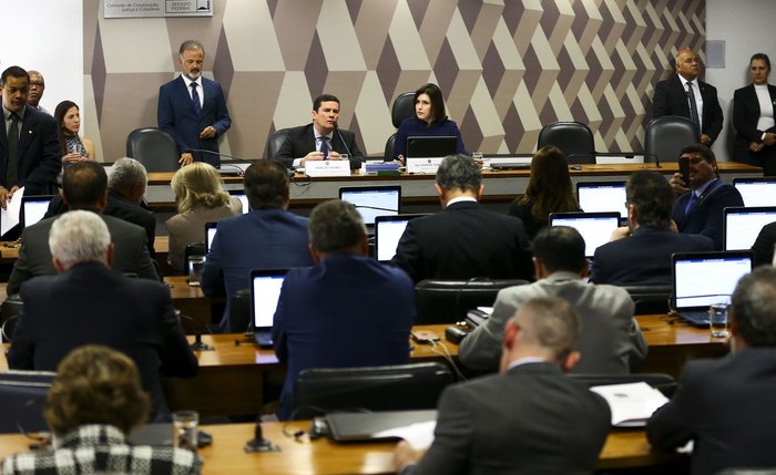 O ministro da Justiça e Segurança Pública, Sergio Moro, participa de audiência pública na Comissão de Constituição e Justiça do Senado