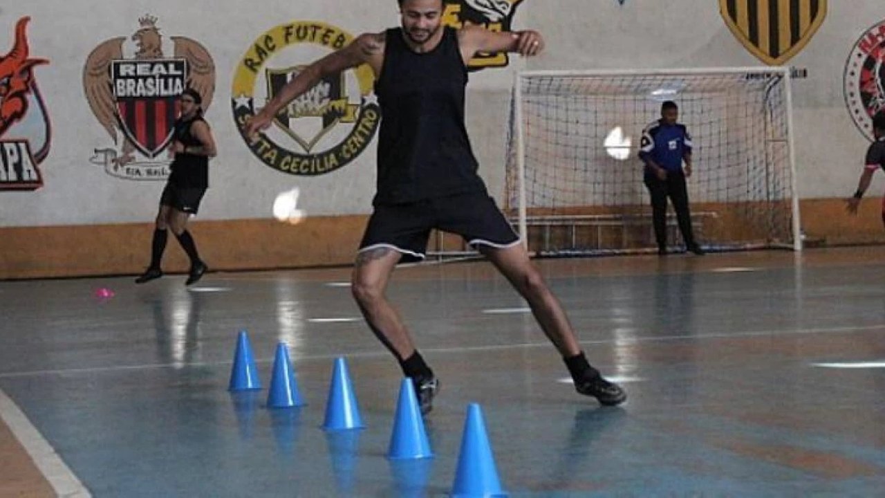 Vítima de transfobia tem no futsal válvula de escape contra o preconceito
