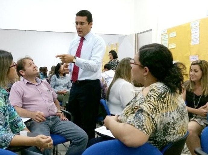 Reunião une servidores para revisão do planejamento estratégico da Seplag