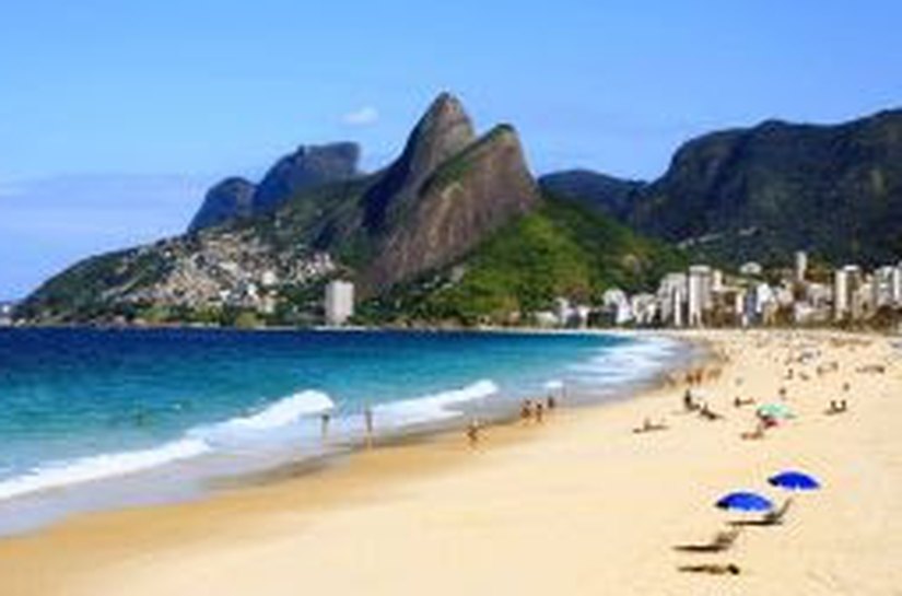 Decolar revela os 20 destinos nacionais e internacionais mais buscados para os feriados de abril