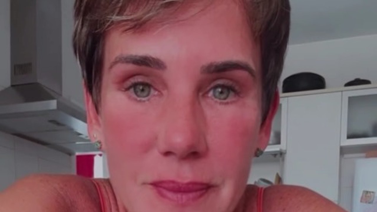 Ex-paquita diz que Robson Barros tratava de um câncer antes de morrer aos 57 anos