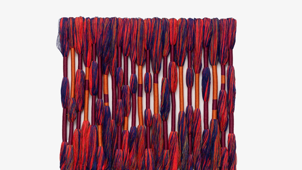 Instituto Tomie Ohtake apresenta Sheila Hicks: O que que é isso?