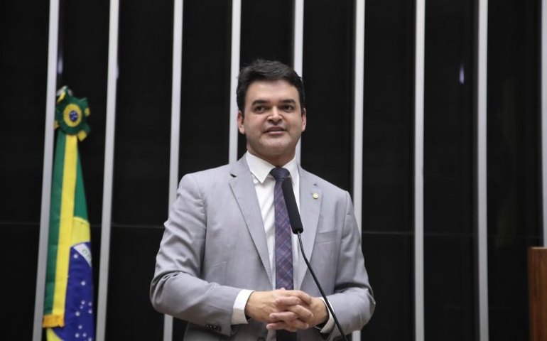 Presidente da Comissão do IR prevê votação na Câmara em agosto