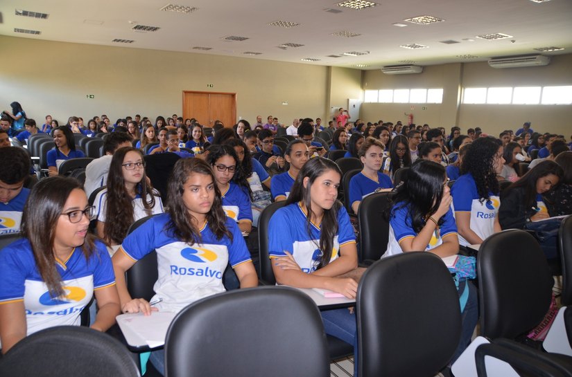 OAB/AL reúne 250 alunos com palestras sobre racismo e discriminação racial