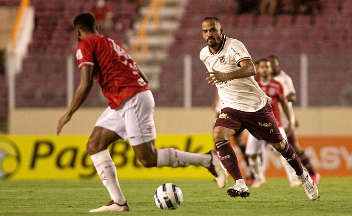 Anselmo Ramon durante a partida contra o Sergipe pelo Nordestão Anselmo Ramon durante a partida contra o Sergipe pelo Nordestão