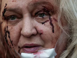 Ataque russo de grandes proporções deixou 18 mortos em toda a Ucrânia, segundo autoridades, enquanto Moscou intensifica os combates.