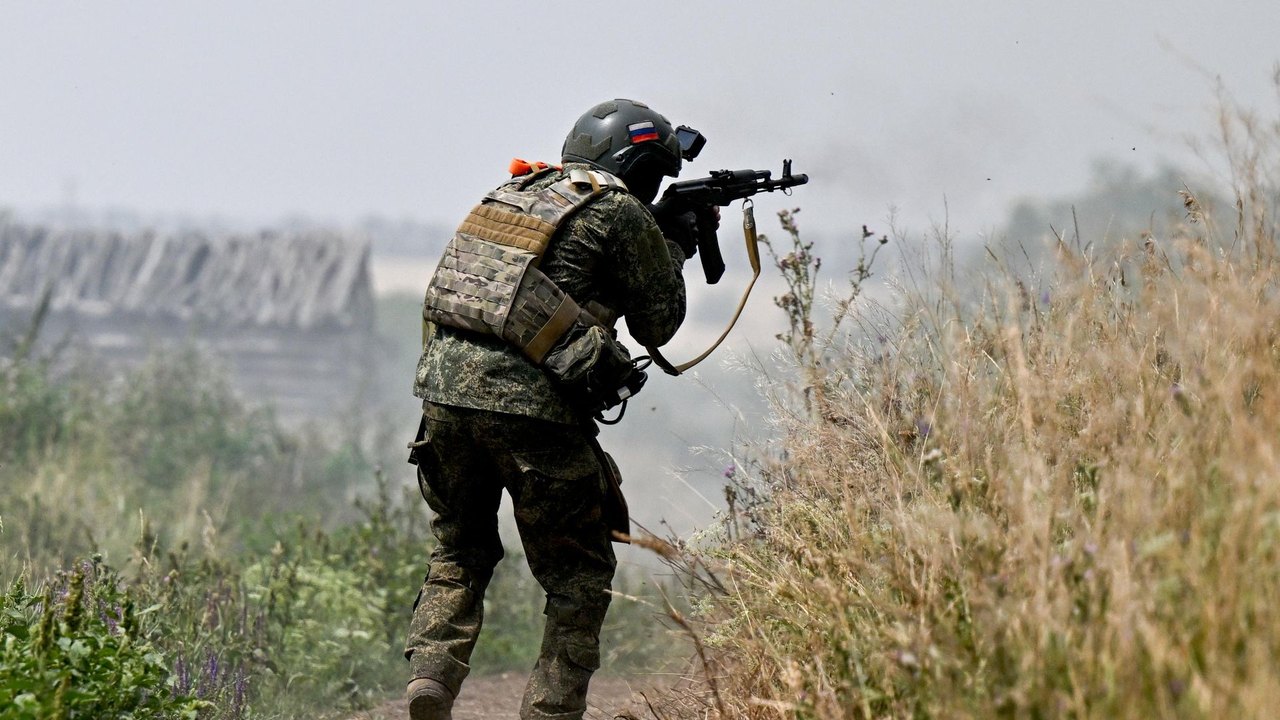 Militar russo, mesmo ferido, manteve posição no front por cerca de 5 meses sozinho, diz comandante