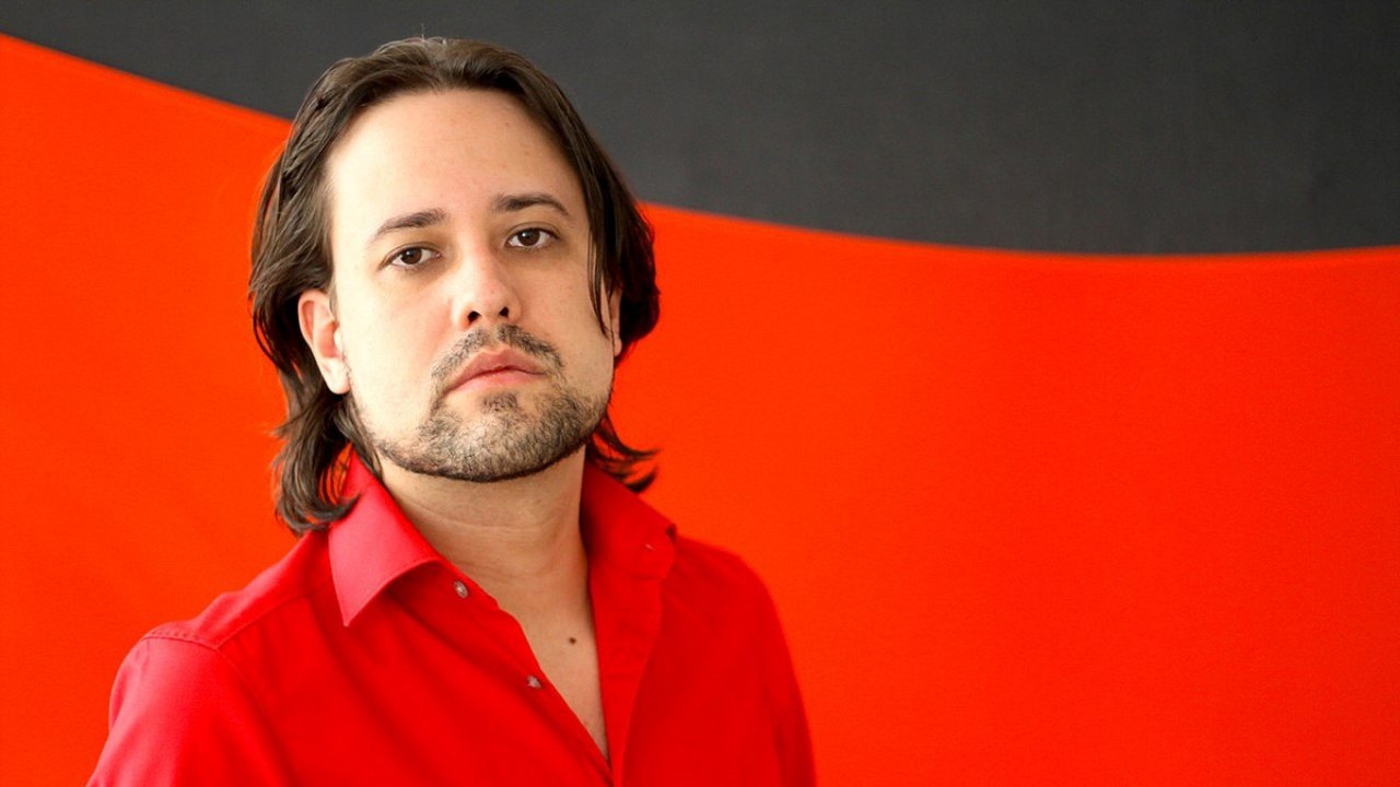 Novo livro de Felipe F. Munhoz costura poesia e dramaturgia
