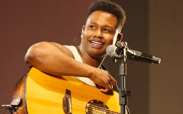 Grudenta “Ilusão de Amor”, de Junior Marques, faz sucesso nas plataformas