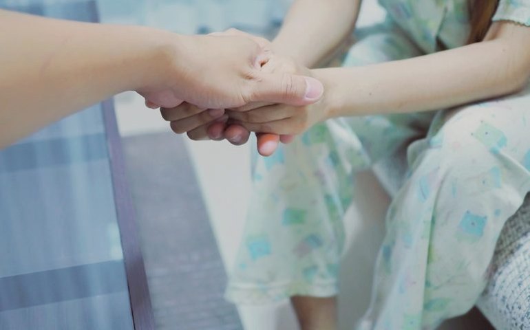 Comissão debate papel das normas infralegais na proteção de crianças e adolescentes