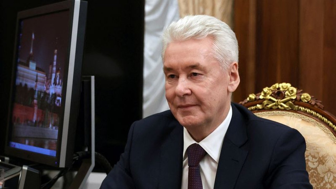 Prefeito de Moscou diz que defesa aérea destruiu drone sobre a capital russa