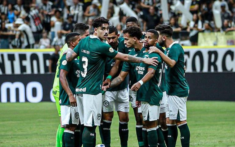 Goiás demite Armando Evangelista e será comandado por auxiliar até final do Brasileirão