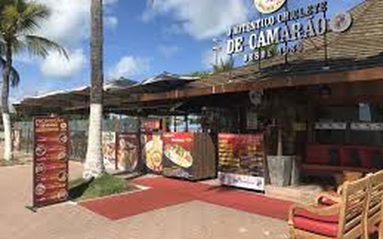 Justiça Federal determina adequações em barraca de Ponta Verde que descumpria normas ambientais