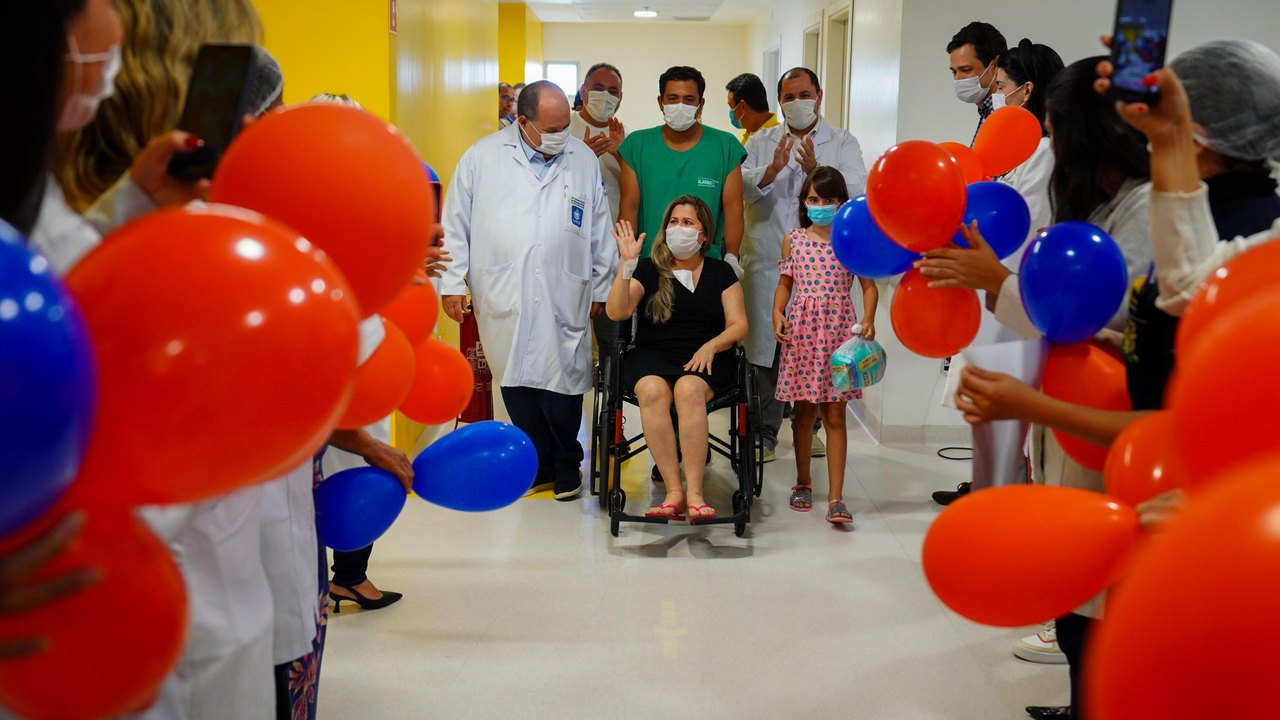 Segunda paciente transplantada de coração na rede pública de Saúde do Estado recebe alta médica