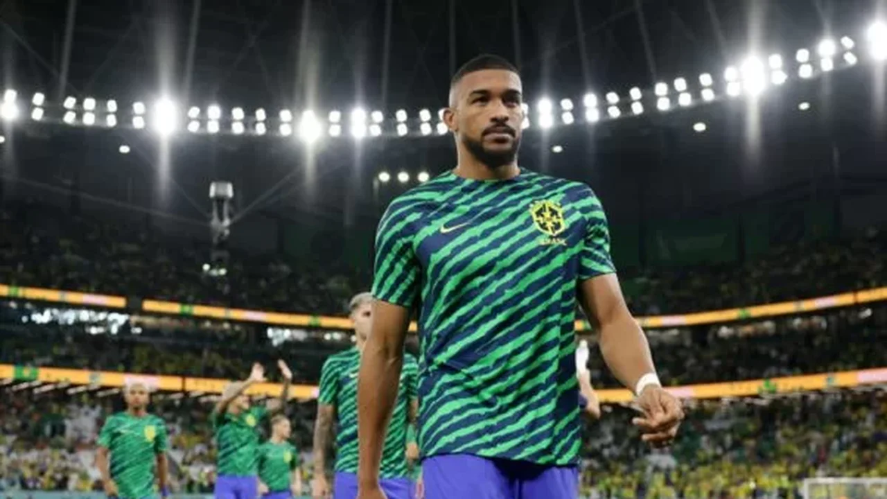 Após perder pênalti decisivo na final da Champions, vendas da camisa de Gabriel Magalhães disparam