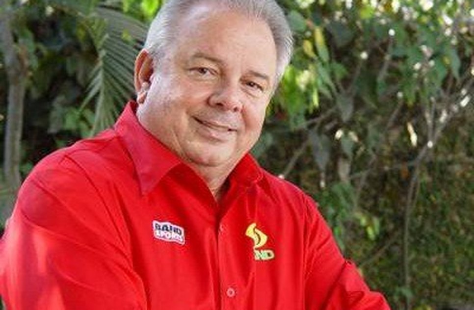 LUCIANODOVALE.jpg