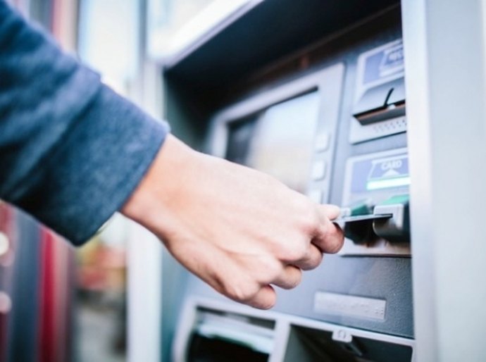 Procon notifica agência bancária por descumprimento da lei