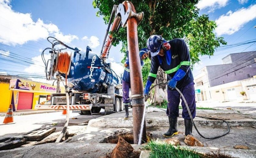 Limpeza de drenagem em Maceió retira quase 470 toneladas de entulho em setembro