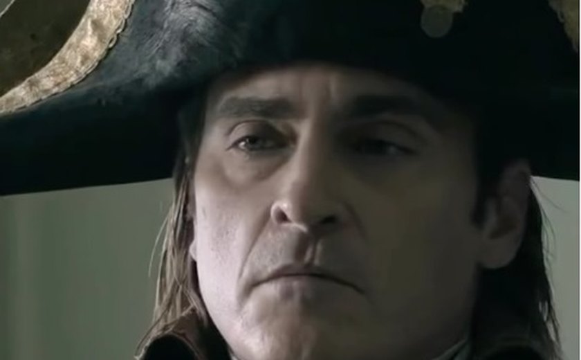 Ator de 'Succession' esculacha trabalho de Joaquin Phoenix em 'Napoleão': 'terrível'