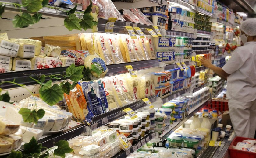 IPCA em 12 meses tem pressão de alta de 7,68% em Alimentação e Bebidas