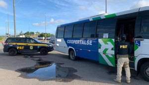 Homem que transportava drogas em microônibus é preso em Aracaju / Foto: Foto: PRF/ Divulgação