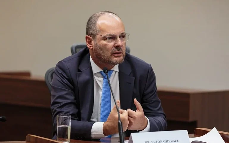 Corregedor abre inquérito sobre procurador acusado de 'ir pra cima' de advogada grávida