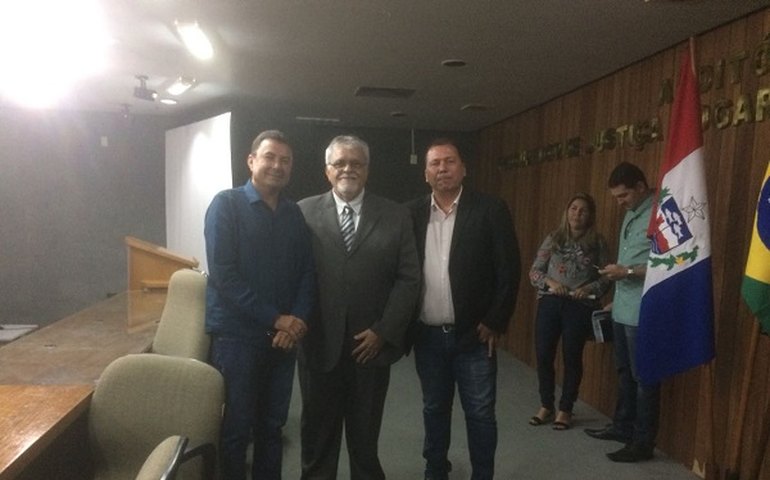 Portal da Transparência da Câmara de Delmiro alcança nível de excelência do MPE/AL