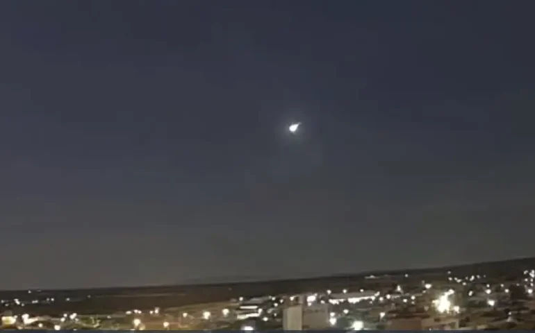 'Bola de fogo' é registrada no céu do DF, Goiás, Minas e Sul da Bahia: entenda