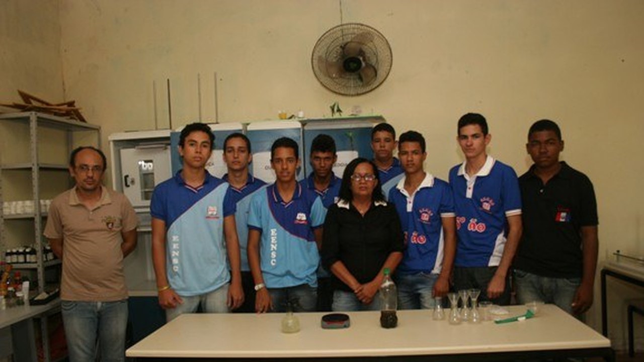 Escola de Lagoa da Canoa leva cinco trabalhos para Feira de Ciências da USP