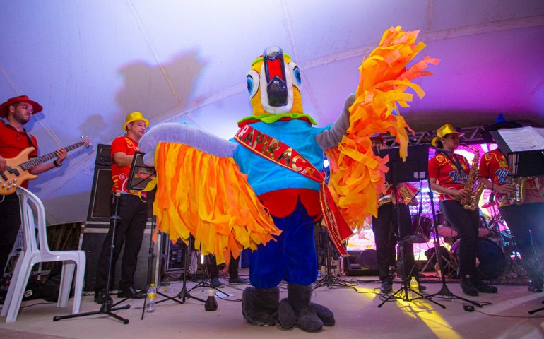Arapiraca elege rainha e rei do Carnaval uma semana antes do início da maior prévia do interior de Alagoas