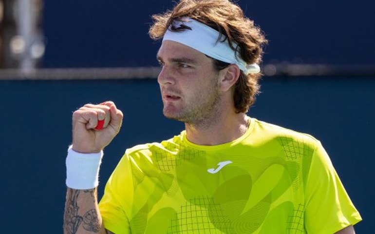 Thiago Wild mantém embalo em Miami, avança à segunda rodada e desafia Taylor Fritz
