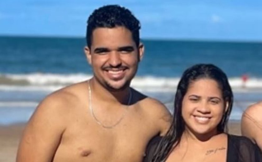 Jovem que morreu com o companheiro em acidente em Marechal Deodoro estava grávida
