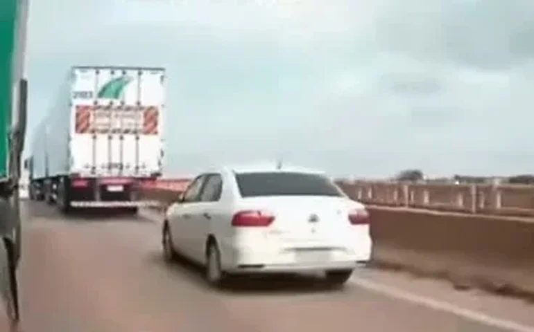 Câmera flagra desabamento da ponte do Tocantins em 2024; 14 pessoas morreram