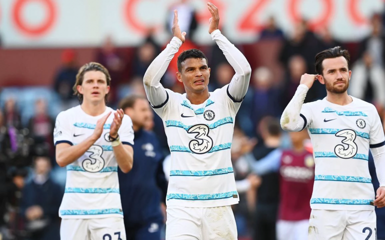 Chelsea resolve no 1º tempo, supera Bournemouth e volta a vencer no Inglês