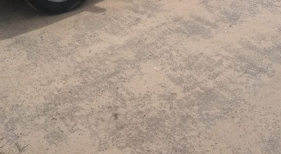 eles estavam com uma hilux vendendo produtos 