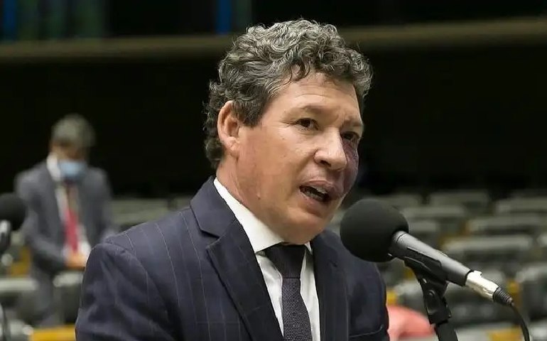 Sustentabilidade do arcabouço fiscal depende da reforma tributária, diz Reginaldo Lopes