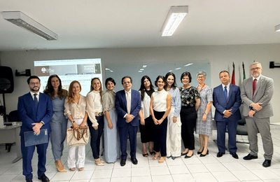 Representantes da Enfam conhecem boas práticas da Esmal em visita institucional